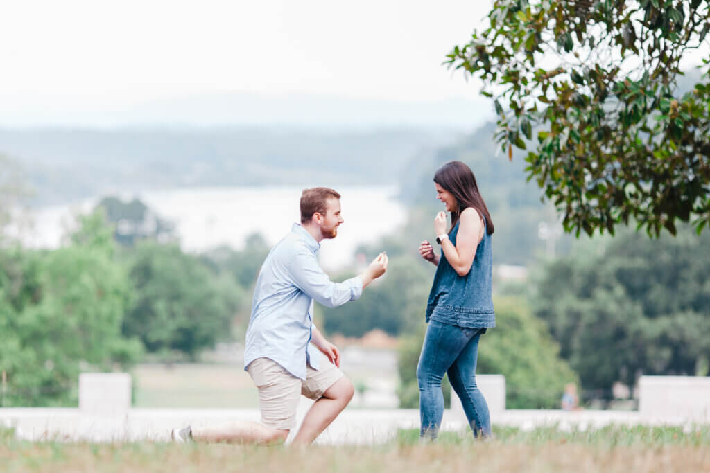 Man proposing to woman in Knoxville TN